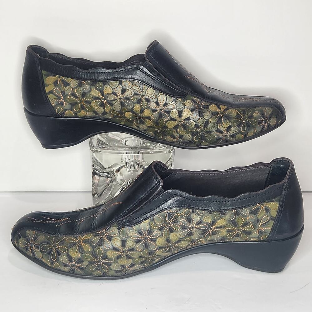 Pikolinos Womens 39 EU Leather Low Heel Pumps Embroidered Black Green Slip On